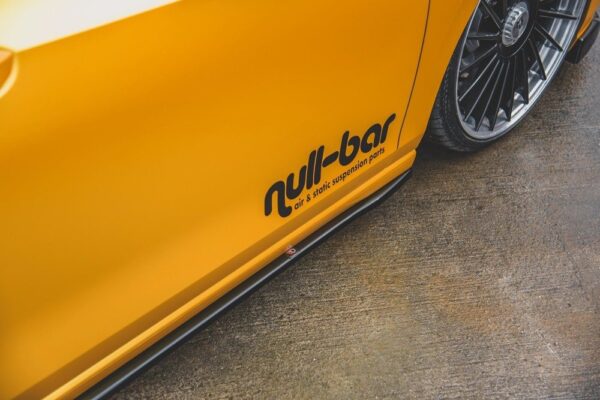 Maxton - VW GOLF 8 2019 -  SIDESKJØRT V2 Glossy